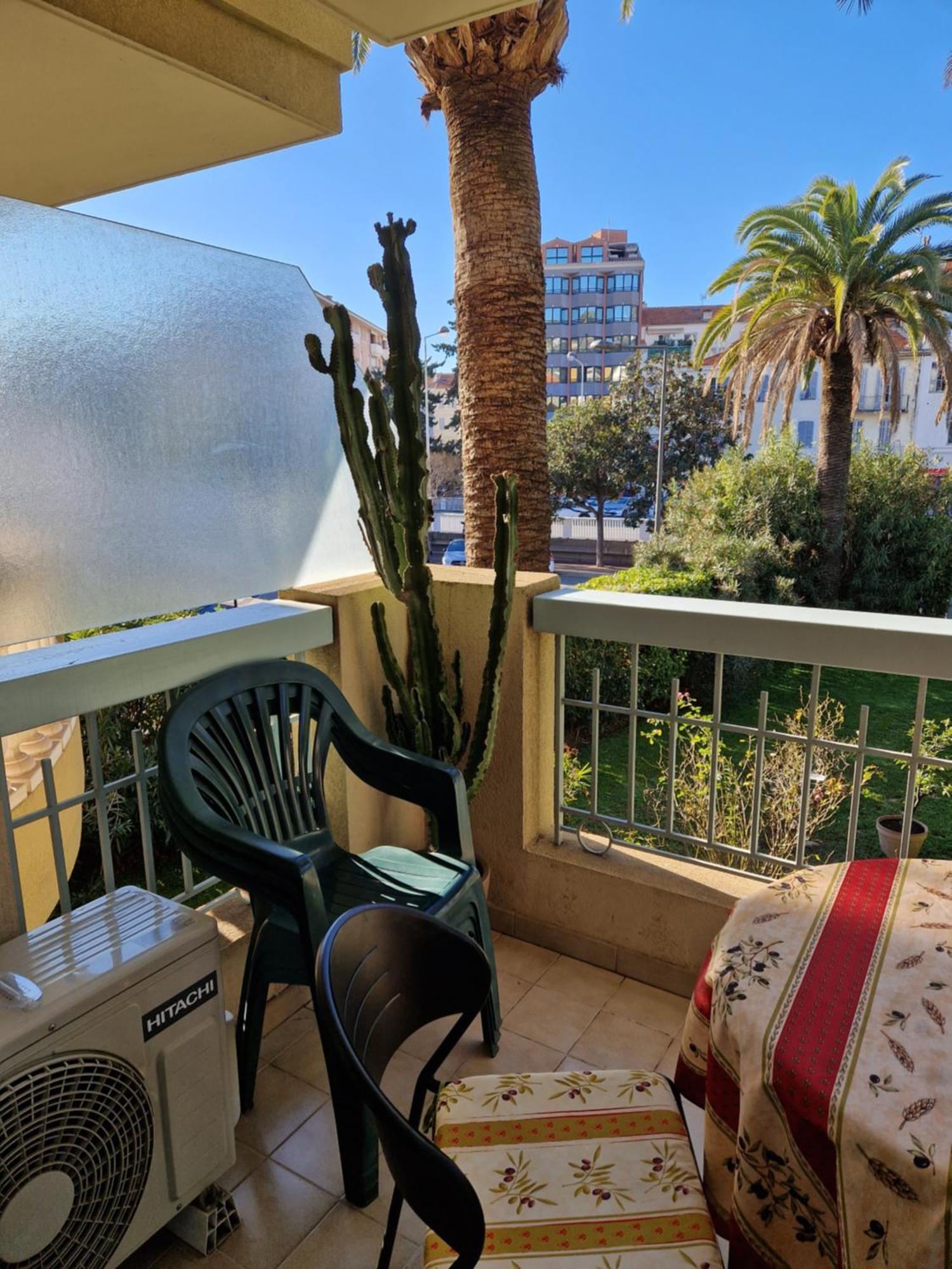 Centre Cannes beau deux pièces près de tout à pied Exterior foto